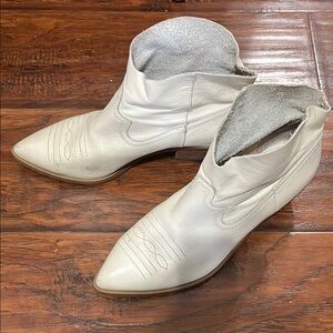 Women's White Leather Ankle Boots